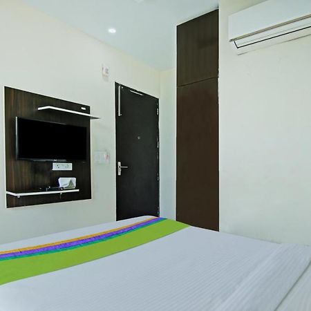 Itsy Hotels Nyra Gurgaon Buitenkant foto