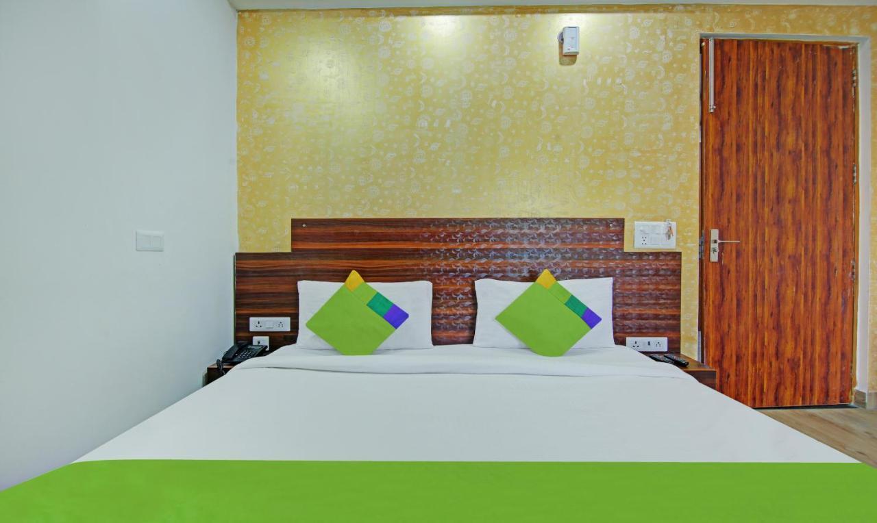 Itsy Hotels Nyra Gurgaon Buitenkant foto