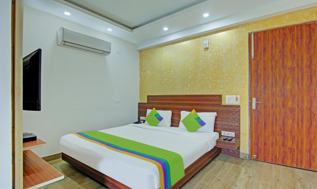 Itsy Hotels Nyra Gurgaon Buitenkant foto