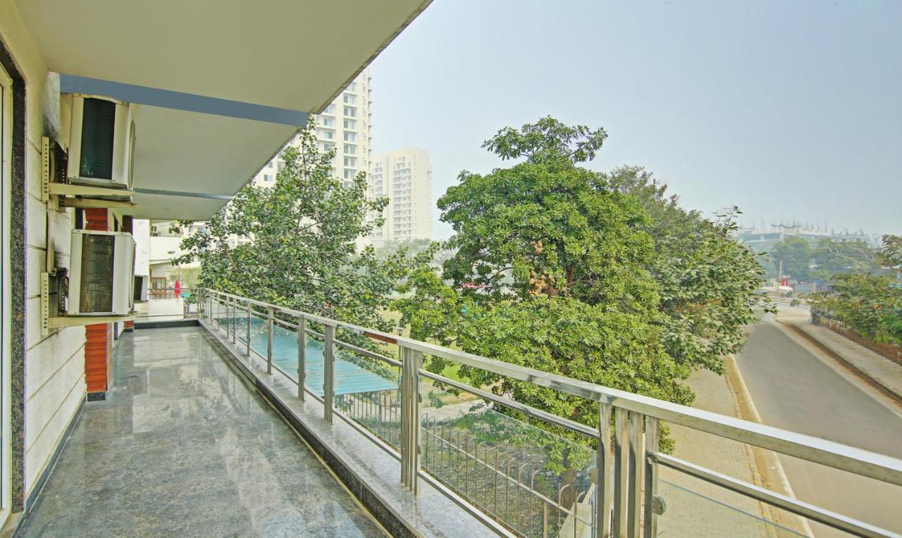 Itsy Hotels Nyra Gurgaon Buitenkant foto